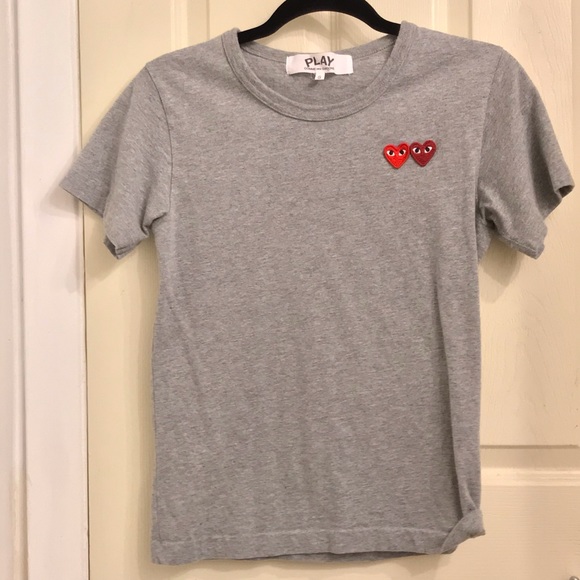 CDG PLAY shirt with double embroidered hearts. 🌻 - Picture 1 of 3